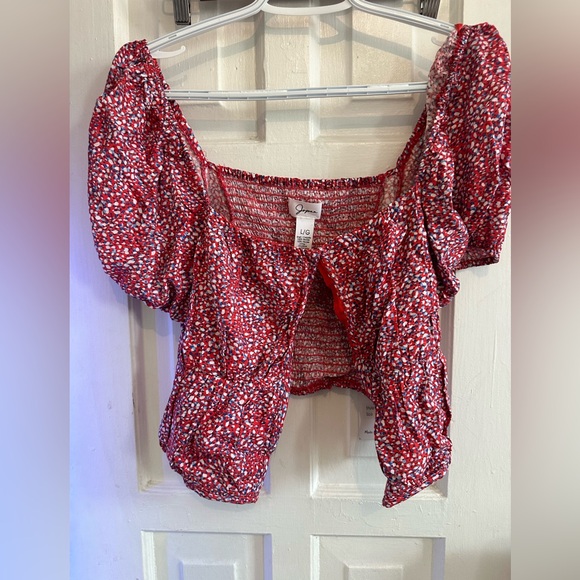 Tops - Picture 3 of 15